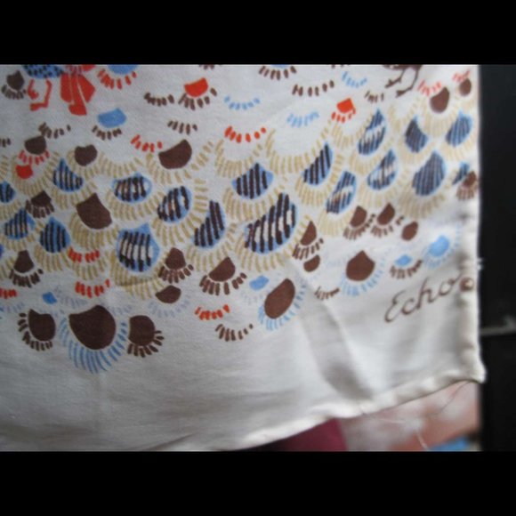 Echo 100% Silk ? Pheasant Birds Harvest Colors Themed Scarf Shawl Handkerchief - Picture 3 of 12